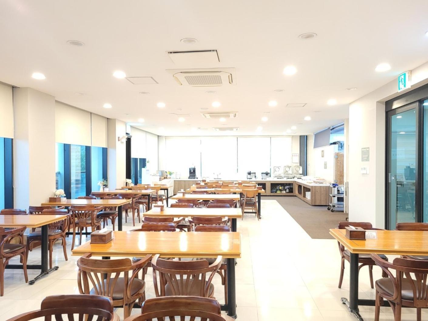 Sims Hotel Jeju Exteriör bild